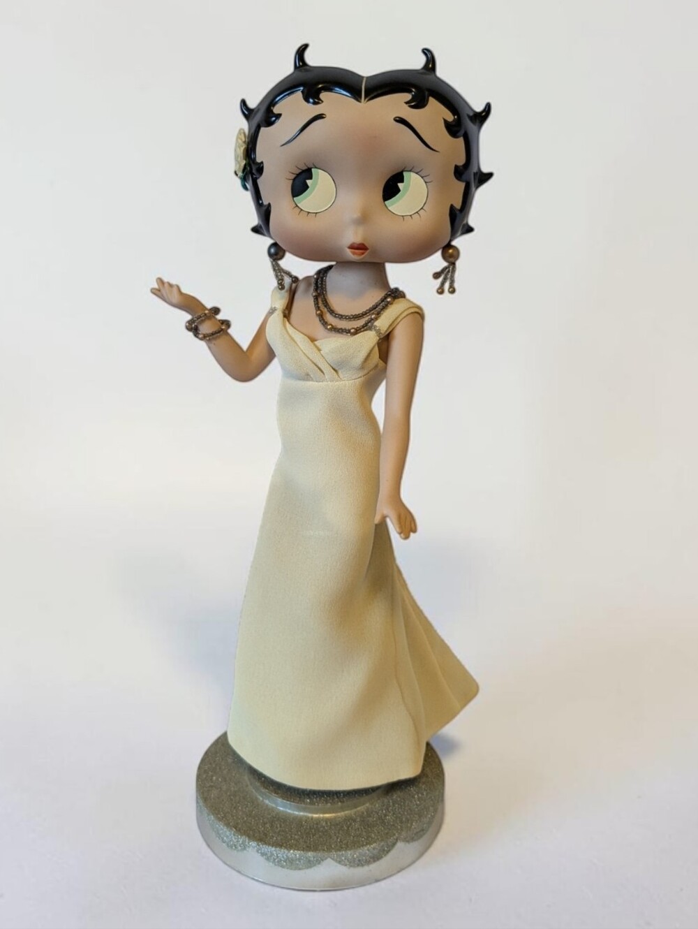 Vintage Danbury Mint Betty Boop "Irresistible" Porcelain Collector Doll